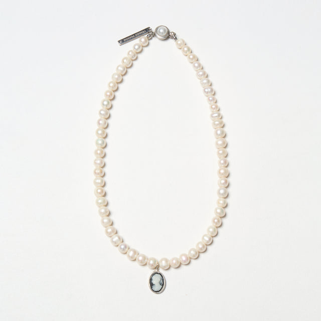 GRANDMA PEARL SINGLE NECKLACE