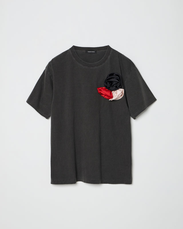 ROSE BROACH TEE /BLACK