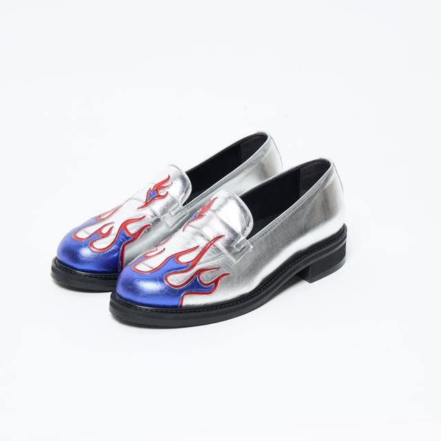 FLAME PATTERN LOAFER / SILVER