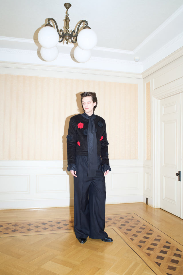 WIDE TROUSERS -BLACK STRIPE-